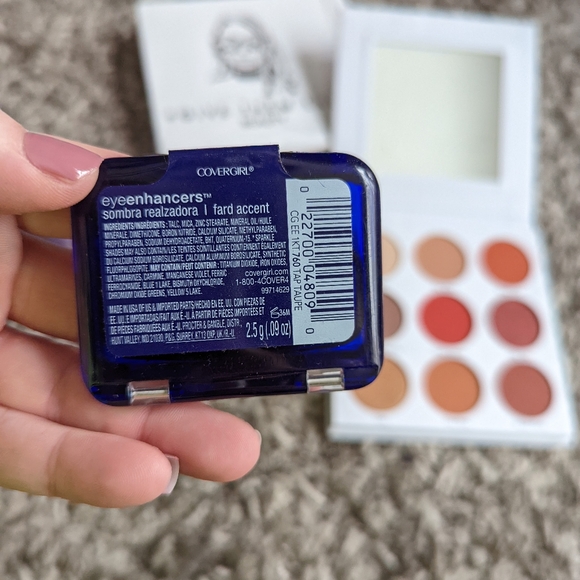 Beauty Makeup Bundle - Picture 9 of 9